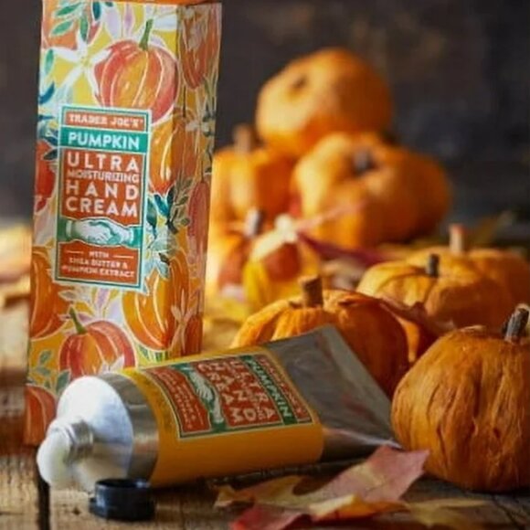 Trader Joe's Ultra Moisturizing Hand Cream Shea Butter Pumpkin Extract 3 oz. NWT - Picture 5 of 5